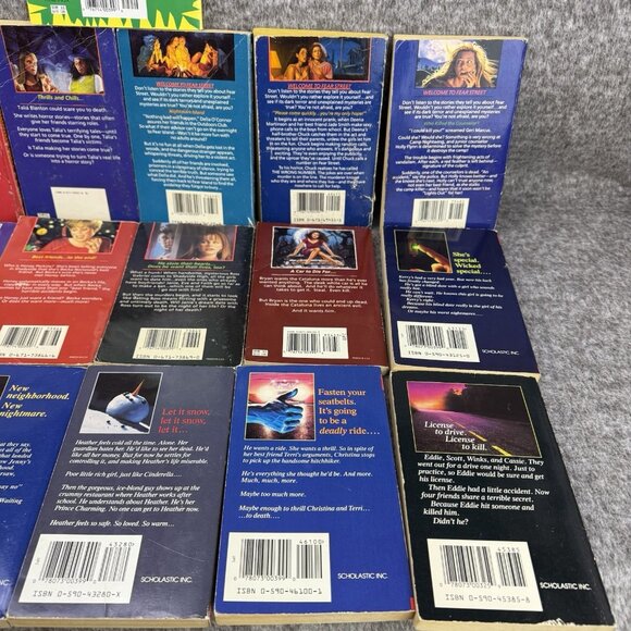 ✅Mixed Lot of 19- 90's VTG R.L. Stine Books Fear Street & Other Horror Halloween - Picture 9 of 16